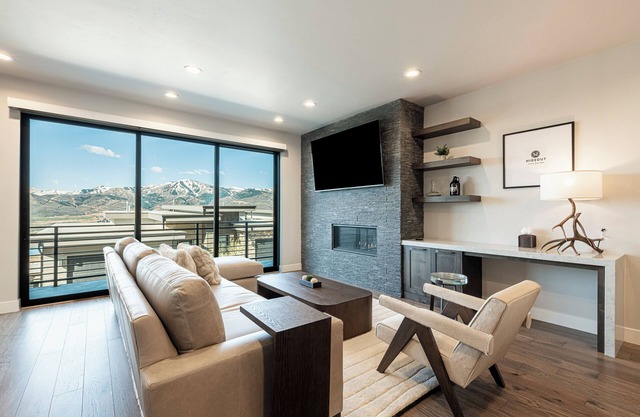 Hideout's Newest Gem — Unmatched Views, Elevated Style