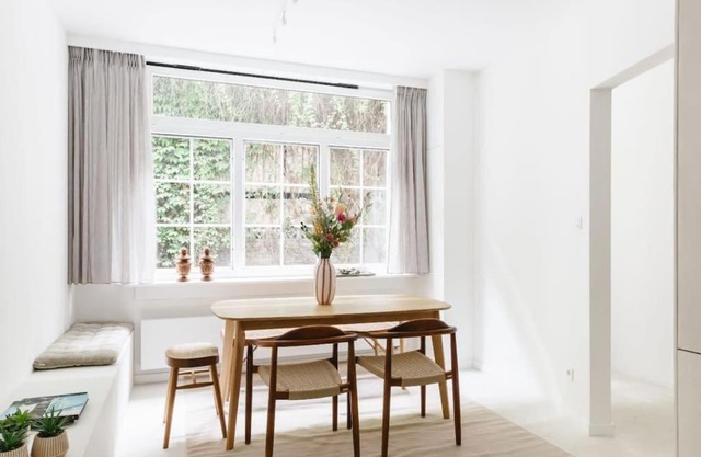 High-end 3BDR apartment @ city center