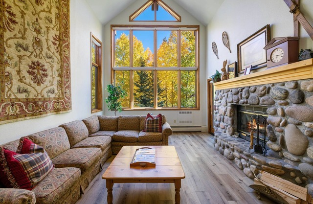 Highlands Lodge 406 - 3 Bedroom Residence