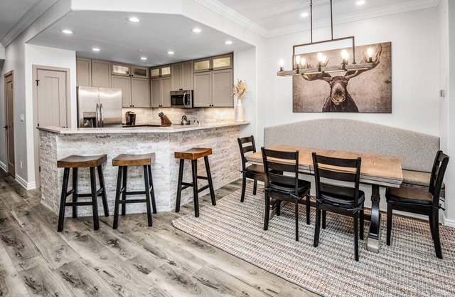 Highlands Slopeside | Premier Ski-In/Ski-Out 3BD Corner Residence