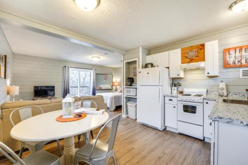 Hike, Boat, Fish and More Table Rock Lake Cottage