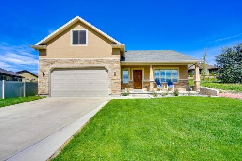 Hike, Golf and Ski Family Home in South Jordan