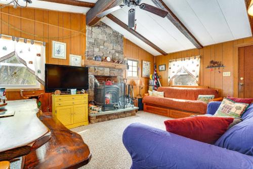 Hike, Ski and Unwind Cabin with Deck in Chester!