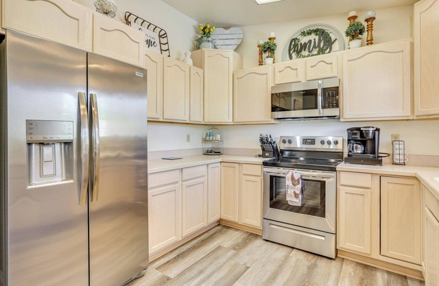 Hike, Sled & Snowshoe! Family Retreat in Payson