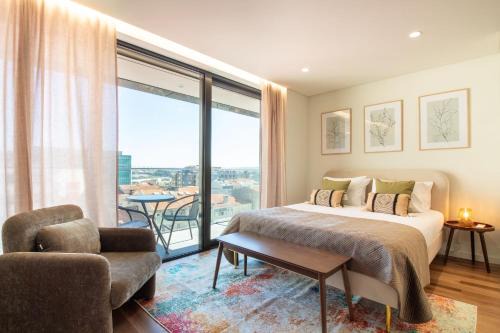 HILCROWN 39 Studios by LovelyStay