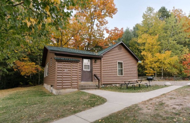 Hillside Resort Cabin #1