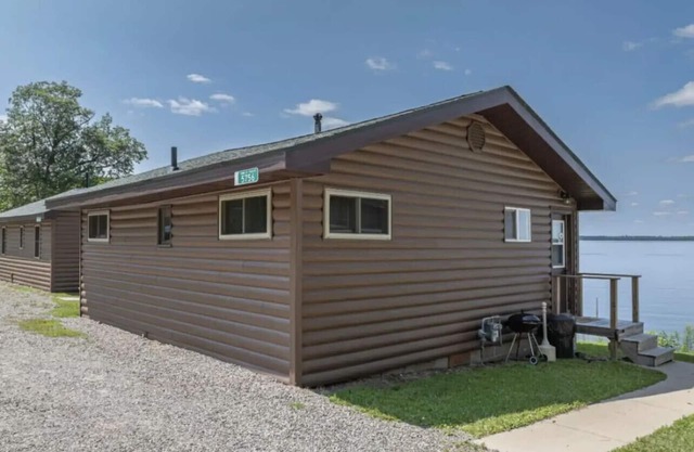 Hillside Resort Cabin #3