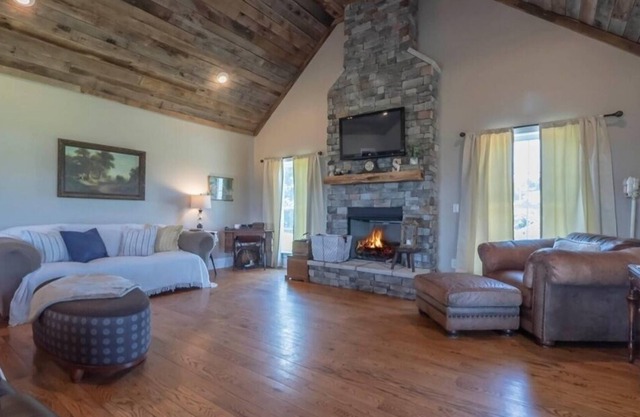 Hilltop Country Farmhouse