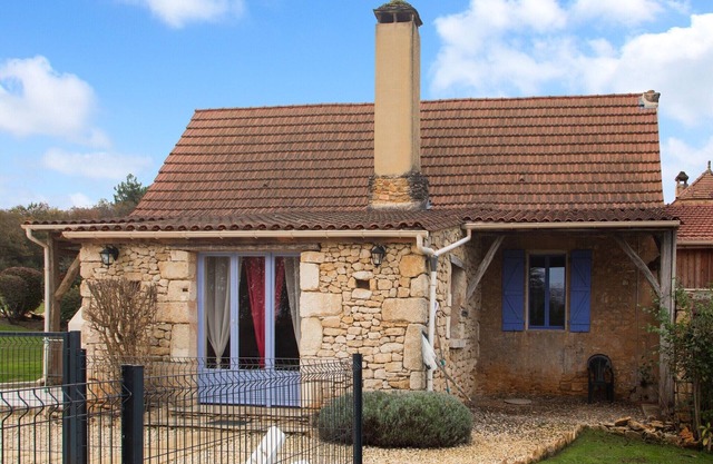 Hilltop Haven in Meyrals