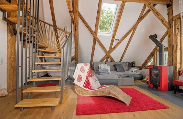 Historic Maisonette with Sauna, Garden and Privacy