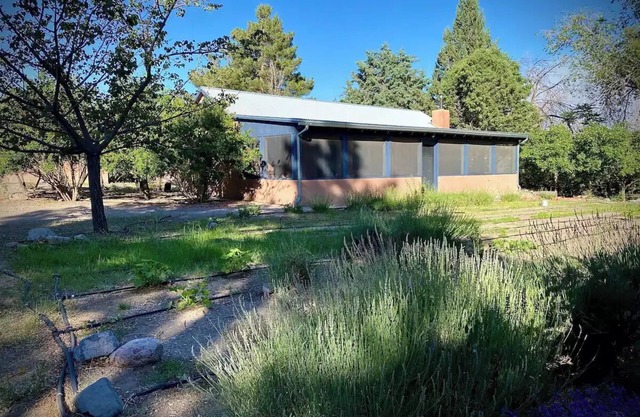 Historic Adobe Casita in Monticello, NMn