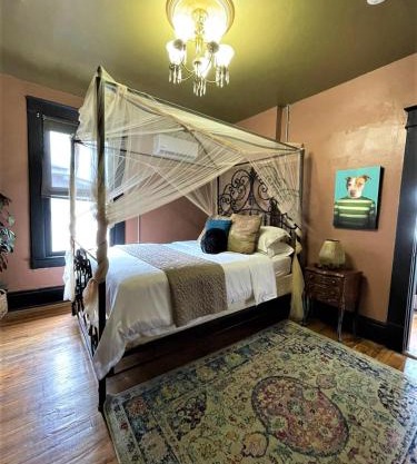 Historic Casa Mina 1br Near Downtown W Parking