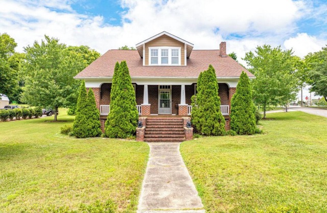Historic Clinton Craftsman