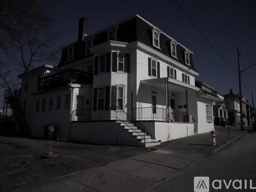 - Historic District Haven 3BR, 2BA Townhome Escape
