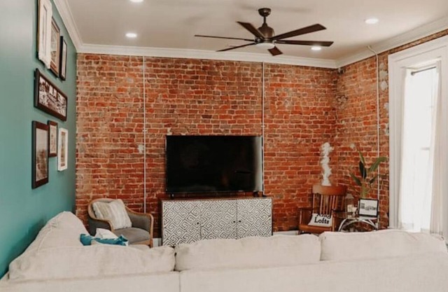 Historic Downtown King Lofts C