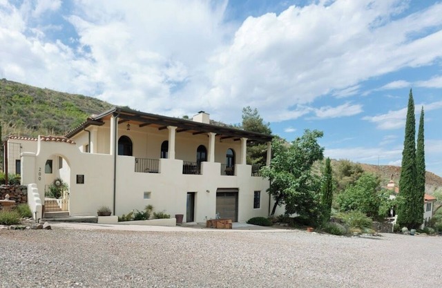 Historic Geologist's House Sleeps 8 Red Rock Views
