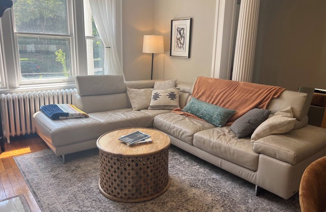 Historic Home in the Fan, 1 Bedroom, Pet-Friendly!