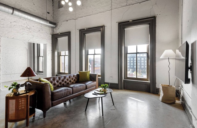 Historic Loft in Center of Bourbon District