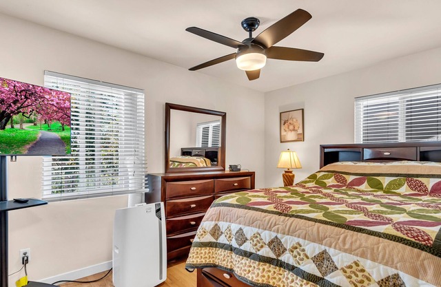 Historic Oldtown Folsom! Charming, updated cottage near Sutter Street