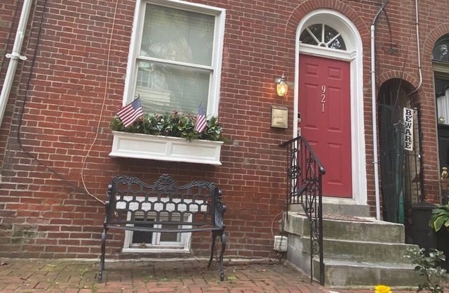 Historic Trinity - Walking Score of 95/100 - FREE Parking