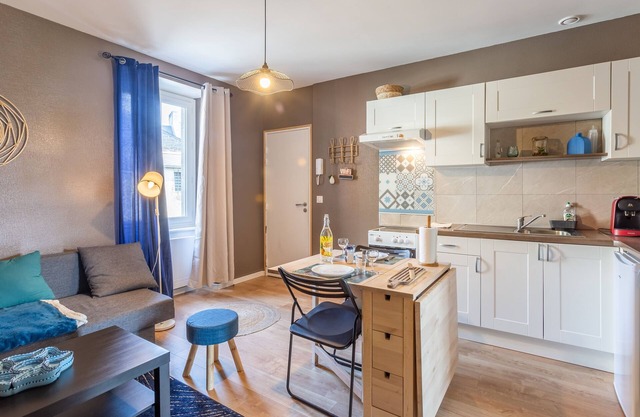 Hoguette - One Bedroom Apartment, Sleeps 4