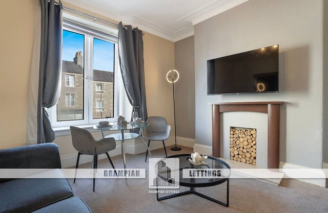 Holburn Street Lodge - Grampian Lettings