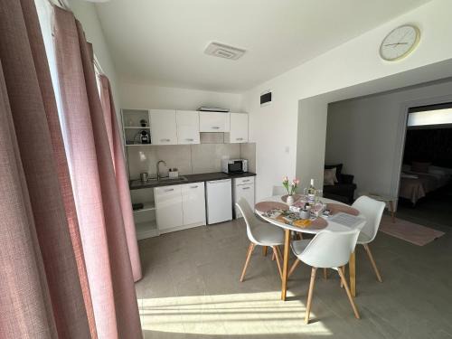 Holdfény apartman