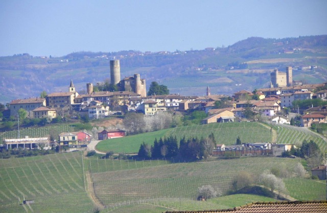 Holiday apartment Serralunga d'Alba for 2 - 4 persons with 2 bedrooms - Holiday apartment