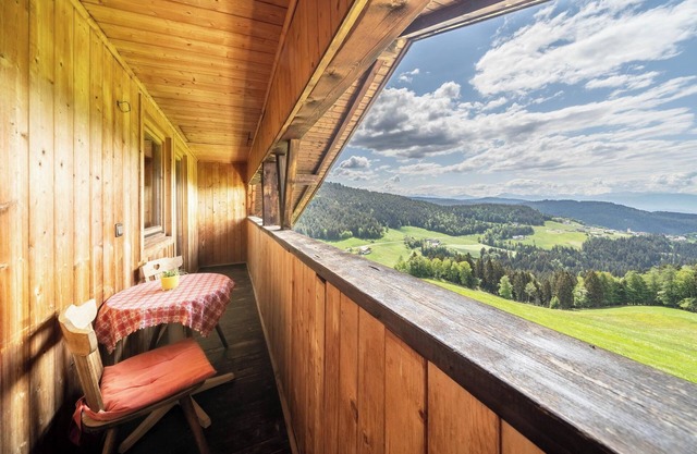 Holiday Apartement "Rotsteinhof Bergblick" with Balcony & Wi-Fi