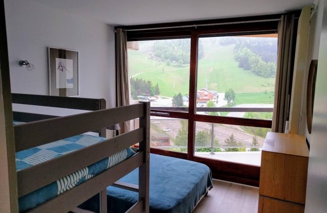 Holiday Apartment "Balcon Villard-de-Lans" at the Foot of the Slopes