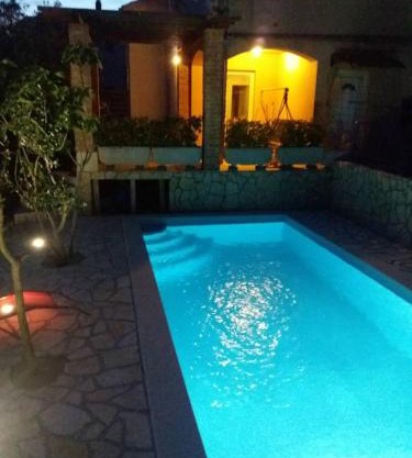 Holiday apartment Boko