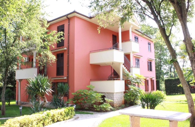 Holiday apartment in a quiet location