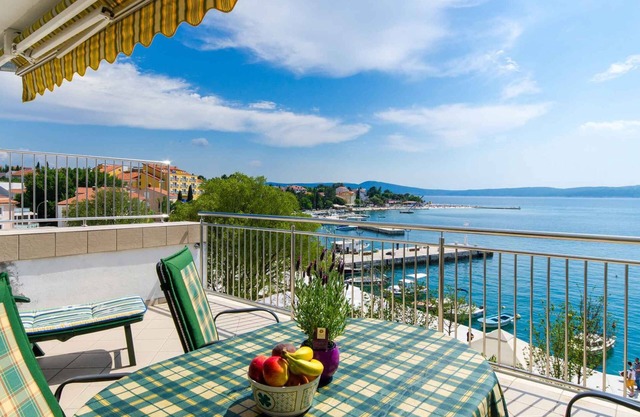 Holiday apartment mit Klimaanlage und Meerblick