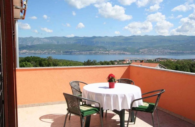 Holiday apartment mit Klimaanlage und Meerblick