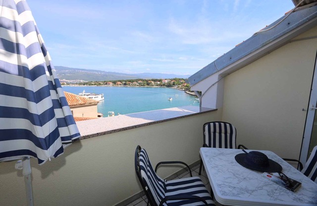 Holiday apartment mit Klimaanlage und Meerblick