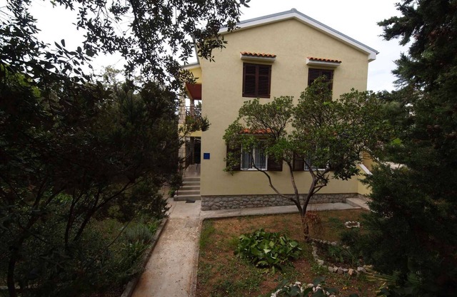 Holiday apartment near the beach