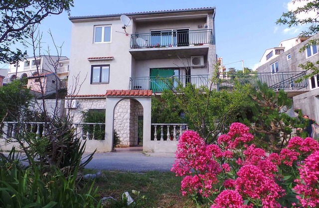 Holiday apartment near the sea