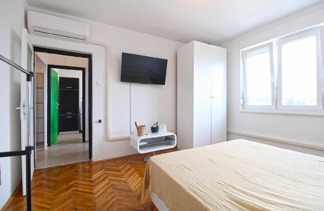 Holiday apartment Pula for 1 - 3 persons with 1 bedroom - Holiday apartment