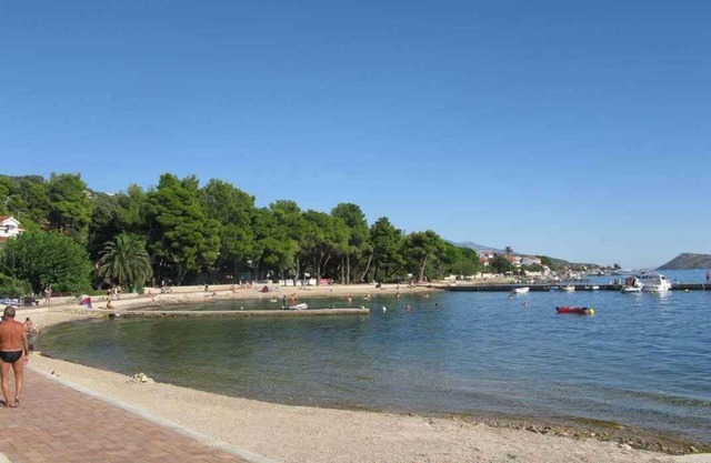 Holiday apartment with air conditioning