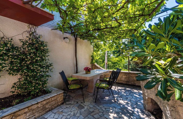 Holiday apartment with air conditioning