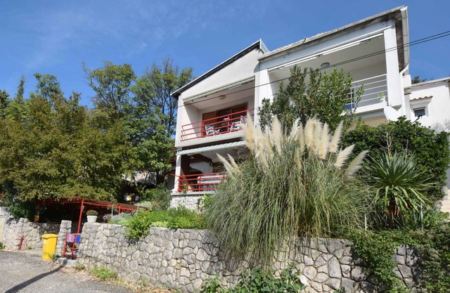 Holiday apartment with beautiful sea views