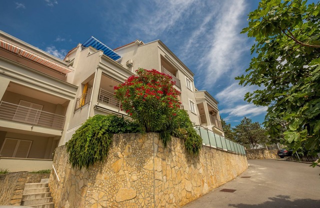 Holiday apartment with terrace and air conditioning