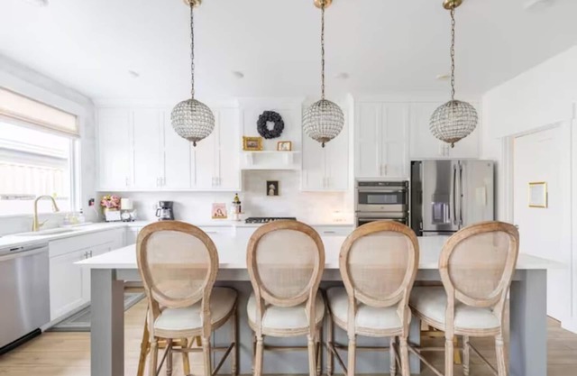 Holiday Family Haven, Beautiful Townhome with Hm Theater, Fireplace &Mtn Views