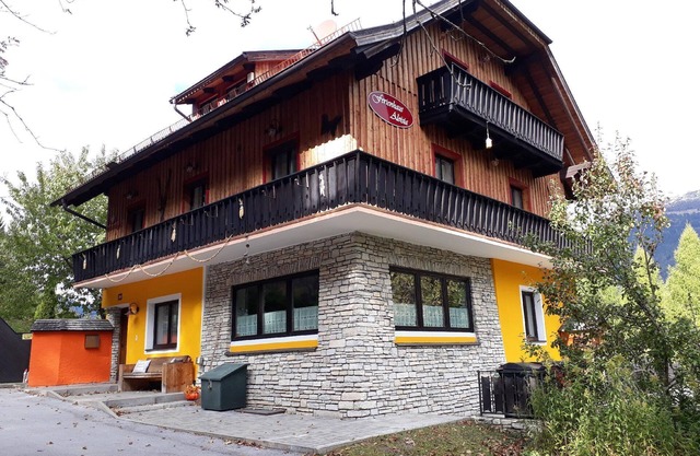 Holiday flat "Tschaneck" with mountain view