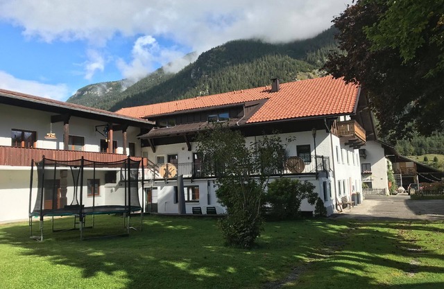 Holiday flat Pony-Goat-Rabbit-Ranch in Bichlbach