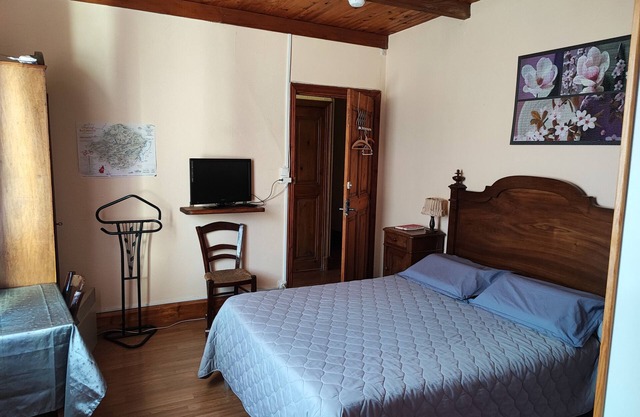 Holiday Home 'Coté Rue' with Shared Terrace, Shared Garden and Wi-Fi