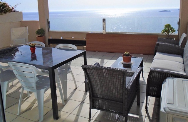 Holiday Home 'Atico Torre del Rayo' with Sea View, Shared Pool & Wi-Fi