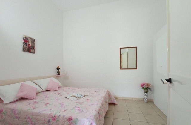 Holiday Home 'Bilo 1' with Private Terrace, Shared Garden and Wi-Fi