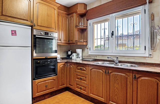 Holiday Home "Casa Claudia" with Mountain View, Pool & Wi-Fi