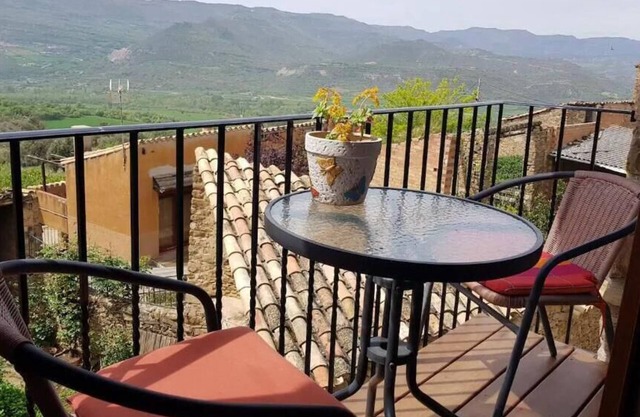 Holiday Home 'Casa Ton Del Mingo' with Mountain View, Wi-Fi and Air Conditioning